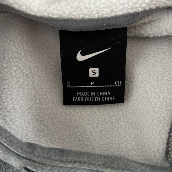 Nike sweater - Picture 5 of 6